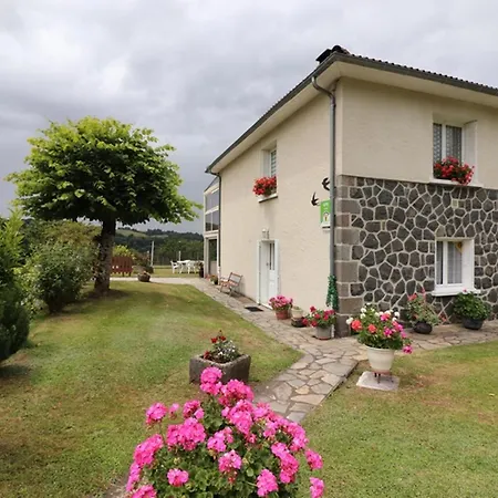 Authentique Avec Jardin, Terrasse Et Wifi Pres De Salers Et Puy Mary - Fr-1-742-153 * Drugeac