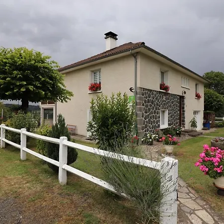 Authentique Avec Jardin, Terrasse Et Wifi Pres De Salers Et Puy Mary - Fr-1-742-153 Holiday home *
