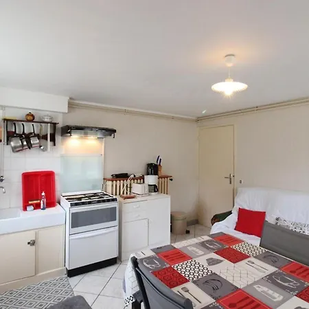 Authentique Avec Jardin, Terrasse Et Wifi Pres De Salers Et Puy Mary - Fr-1-742-153 Holiday home *